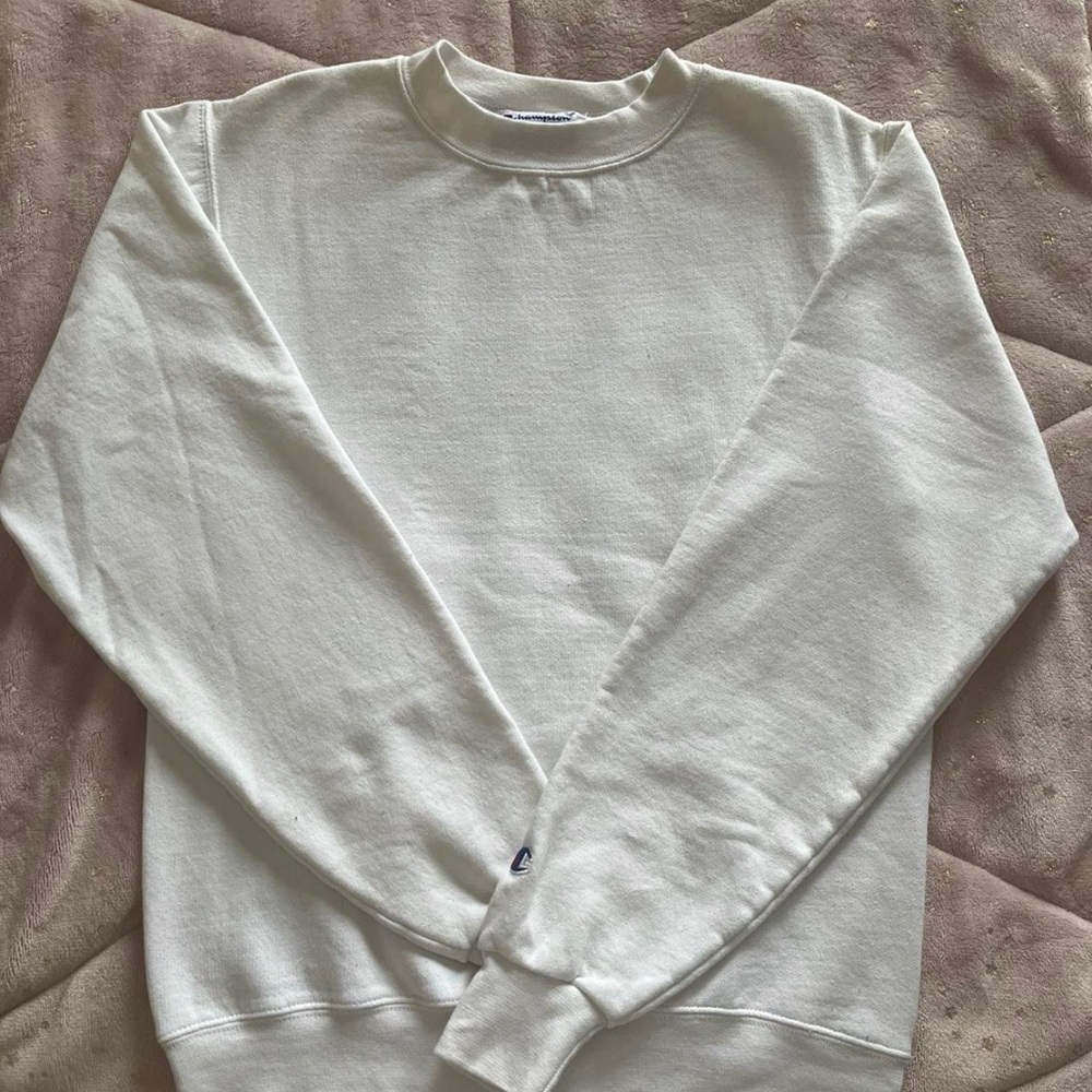 Champion Mens white crewneck sweater size XS